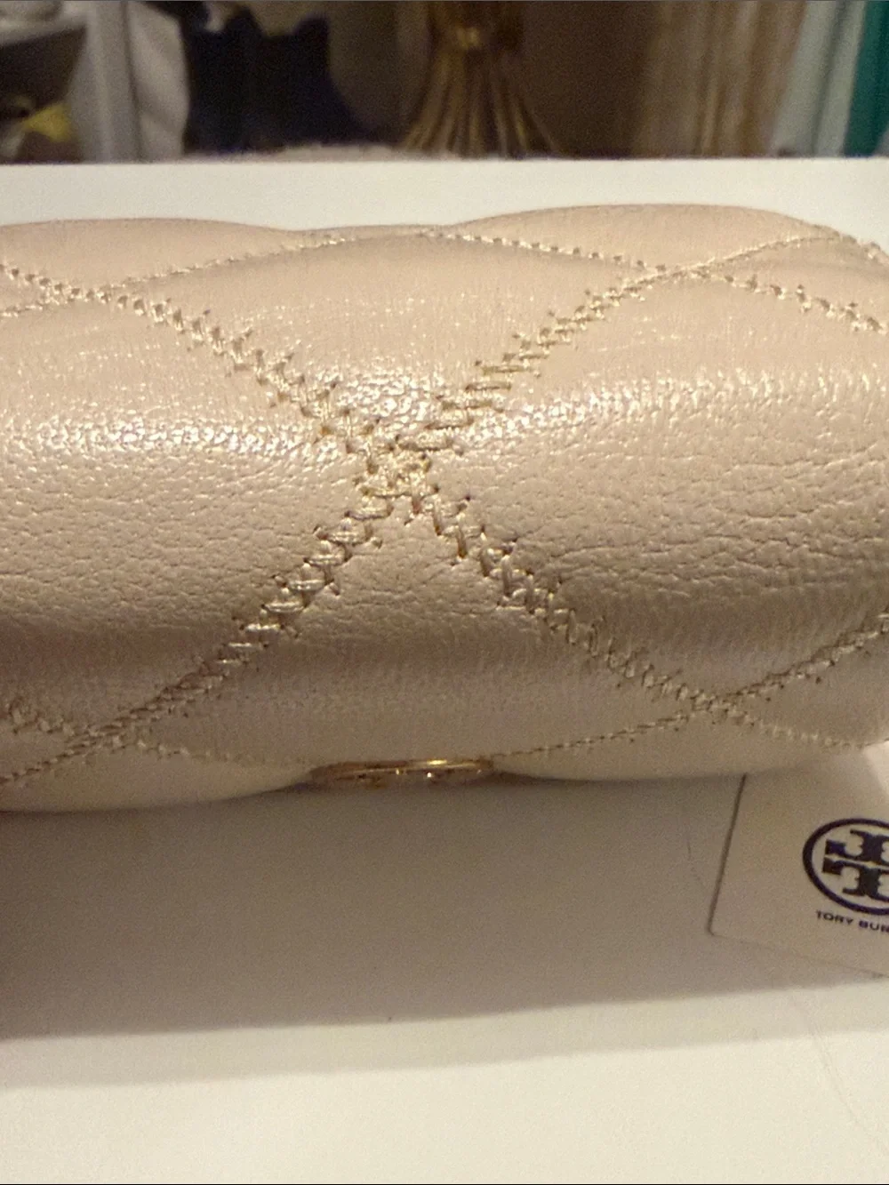 Tory Burch Willa Quilted Cream Leather Card Case with Gold Logo